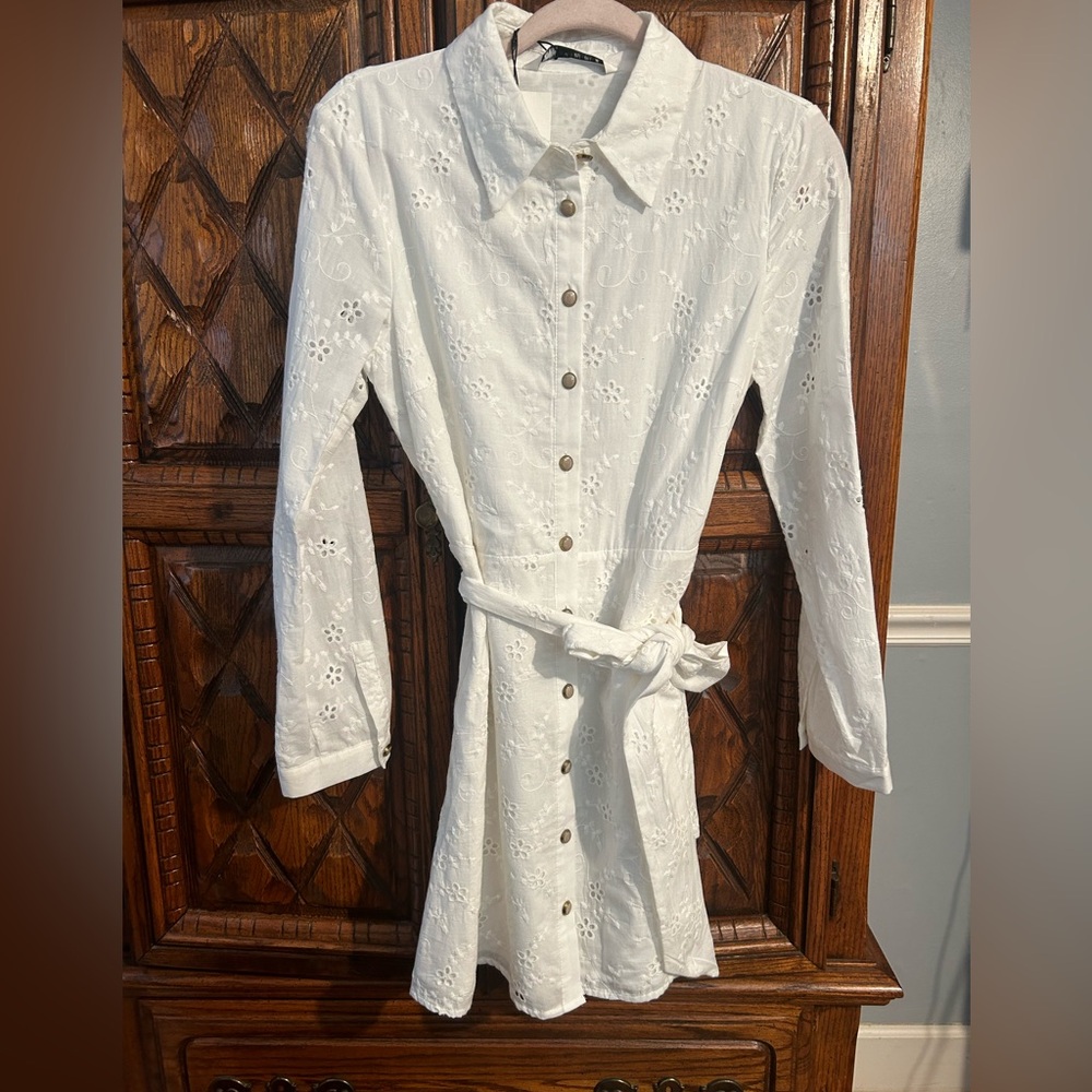 Zara White Long Sleeve Eyelet Dress